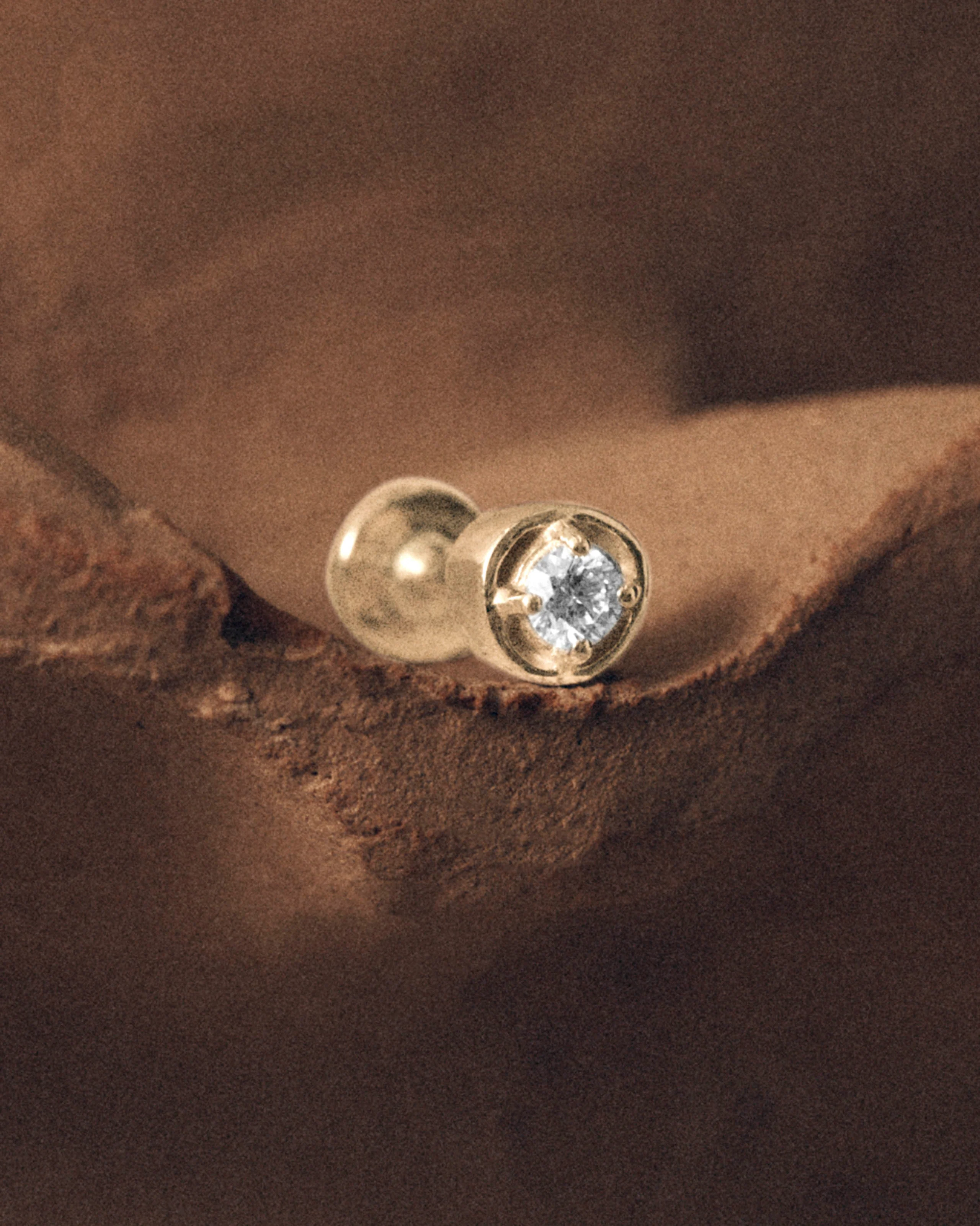 Diamond Cartilage Stud- 9ct - Image 2