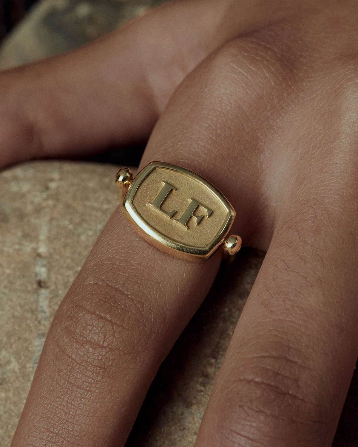 Diamond Tribute Ring - 18ct - Image 3