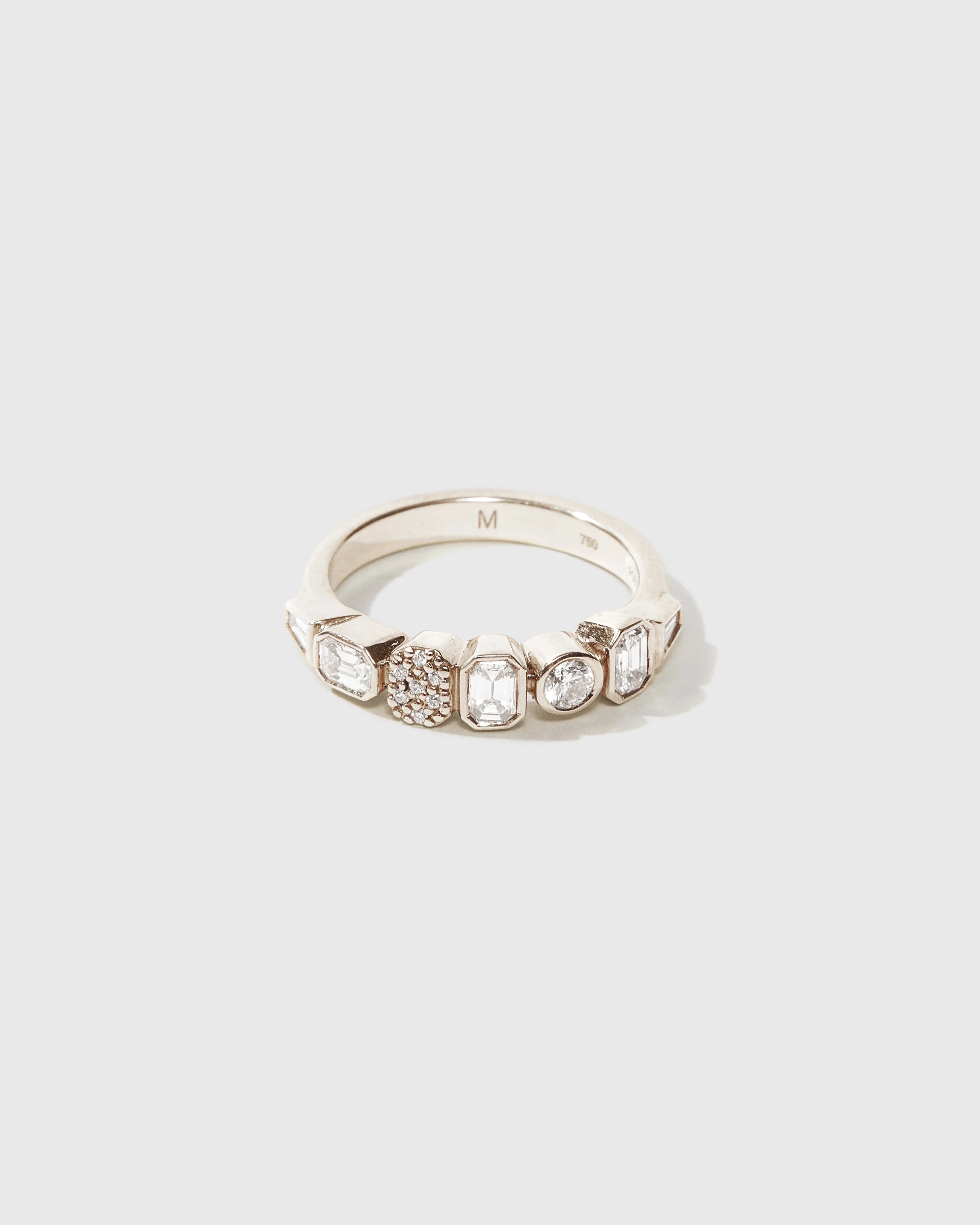 Emerald Split Ring - 18ct Diamond - Image 8