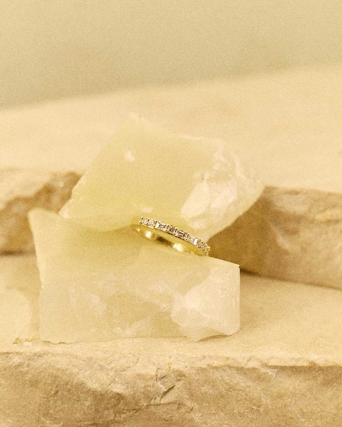 Fire Split Band - 18ct Diamond - Image 10
