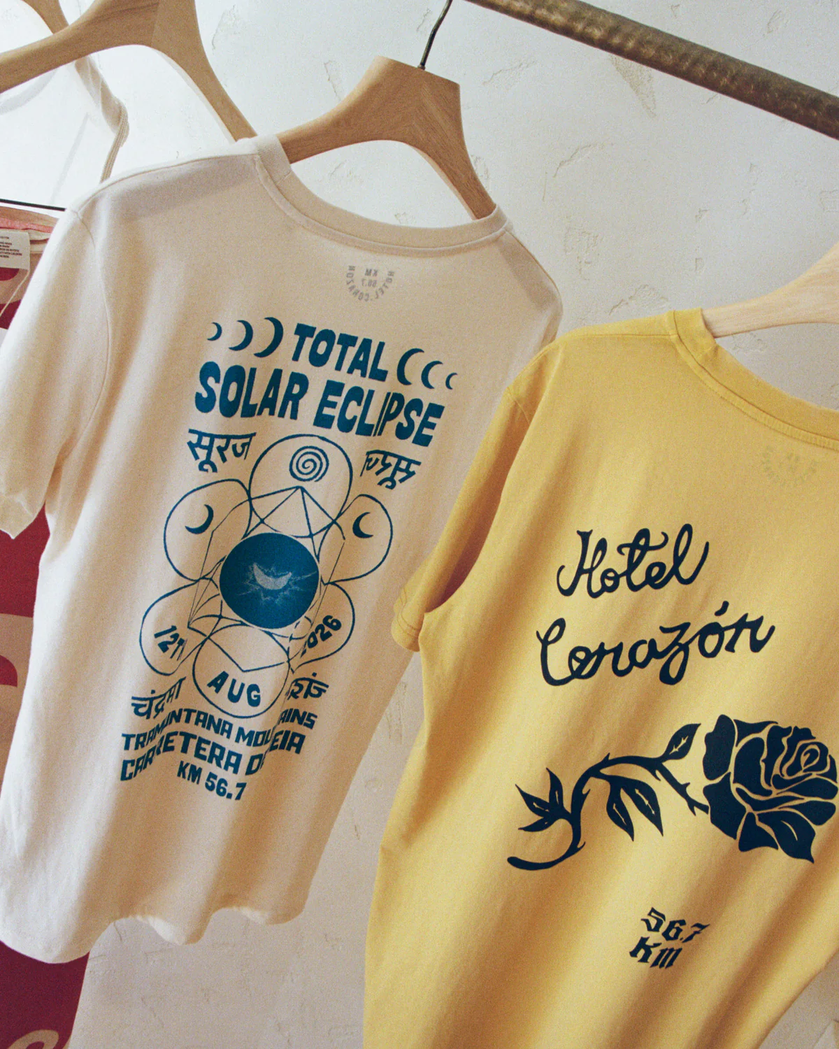 Hotel Corazón Rose T-Shirt - Image 8