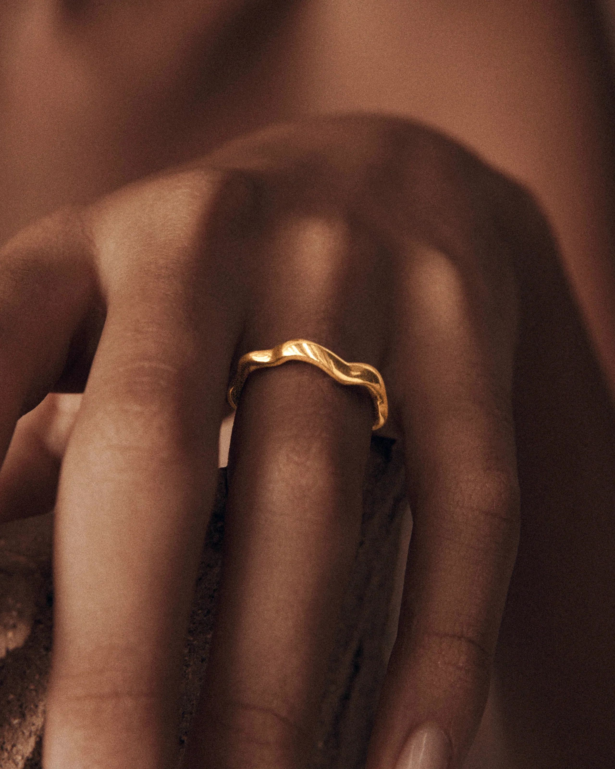 Relic Ring - 9ct - Image 3