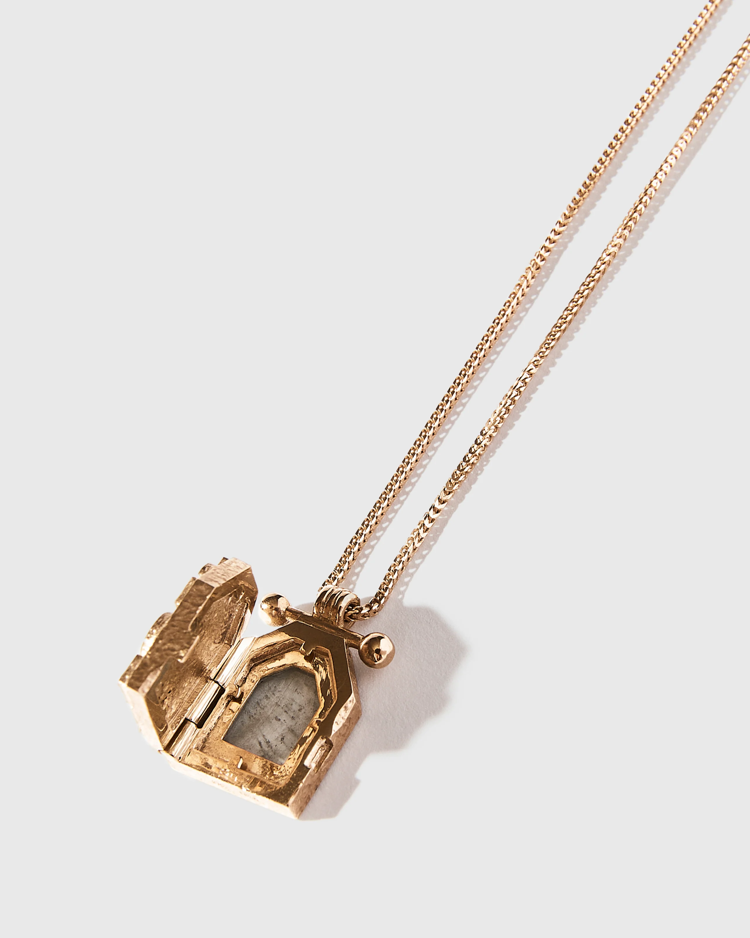 Salt Locket - 9ct - Image 4