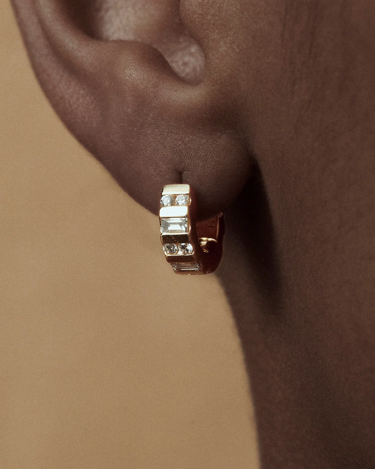 Townes Huggy - 18ct Diamond - Image 3