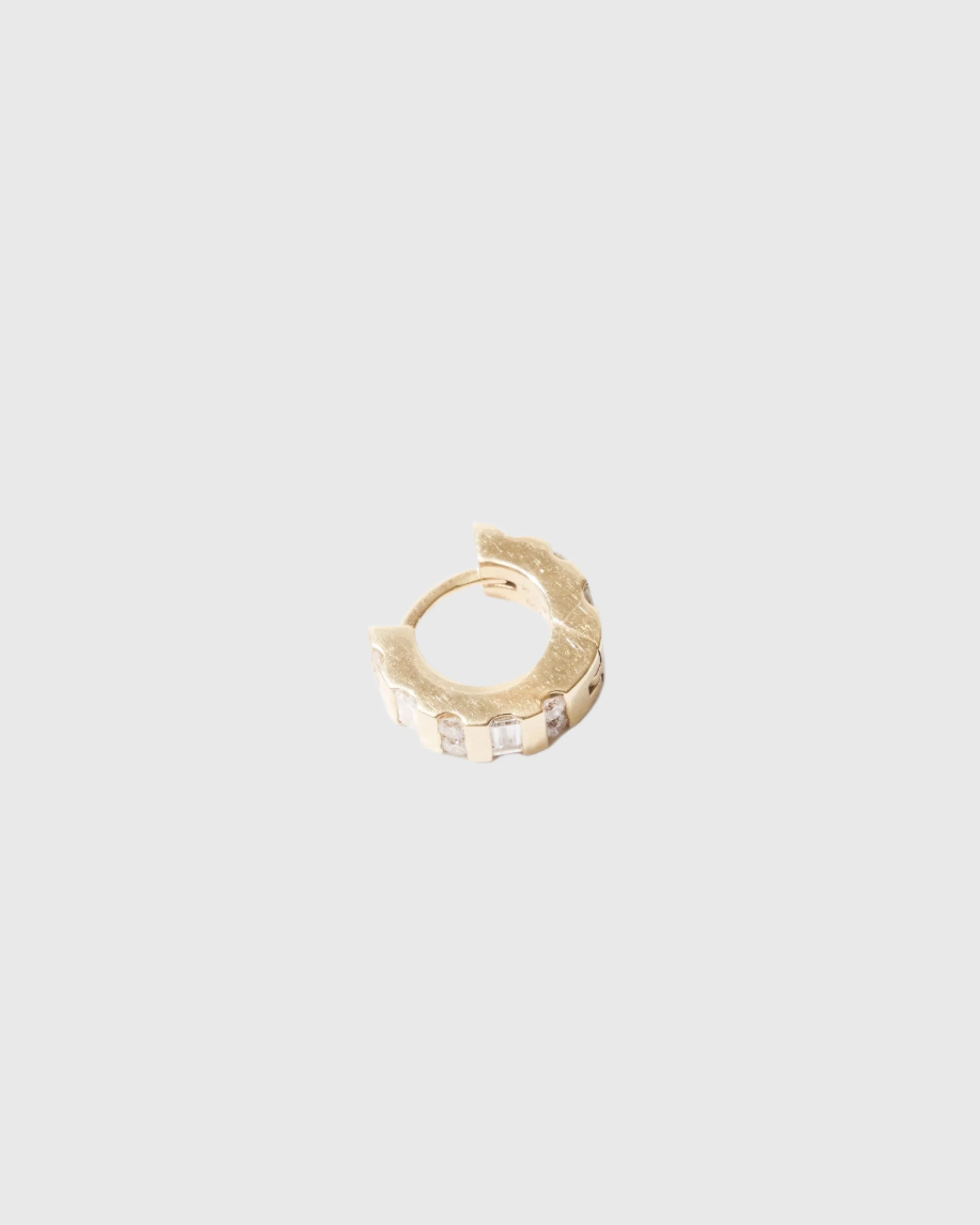Townes Huggy - 18ct Diamond - Image 4